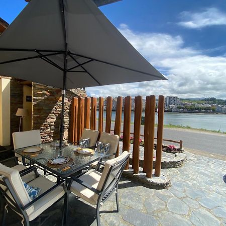 Casa Ria De Navia Guest House Екстериор снимка