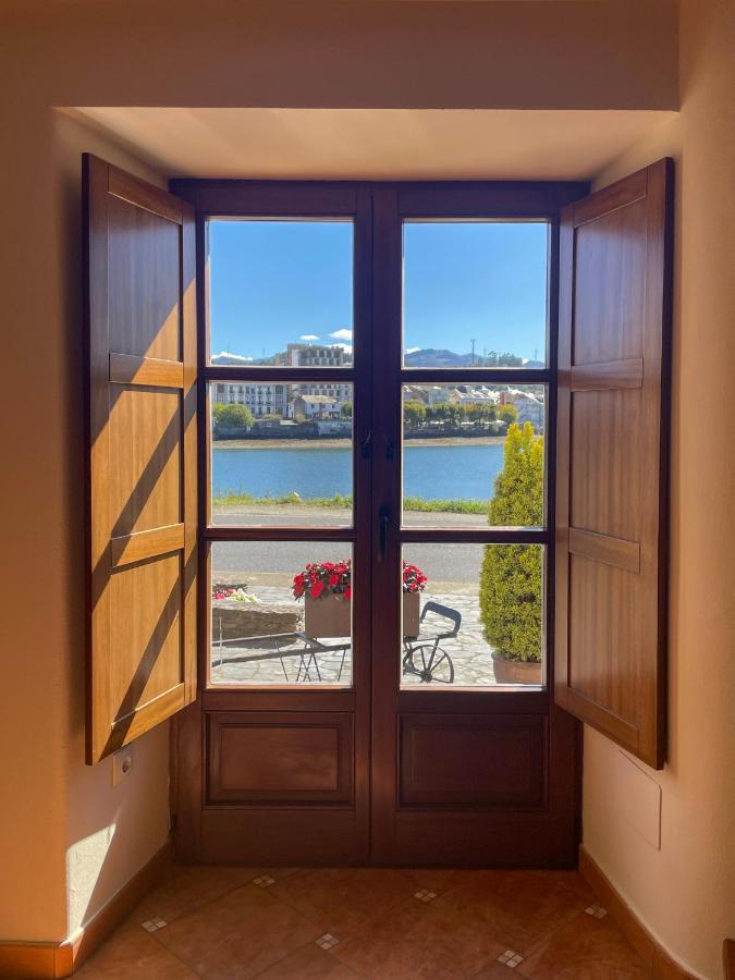 Casa Ria De Navia Guest House Екстериор снимка