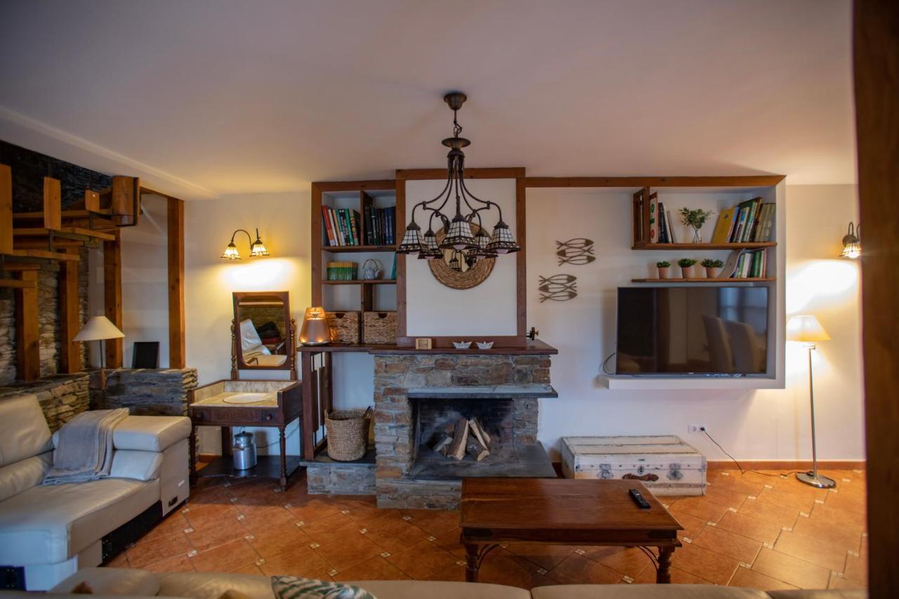 Casa Ria De Navia Guest House Екстериор снимка