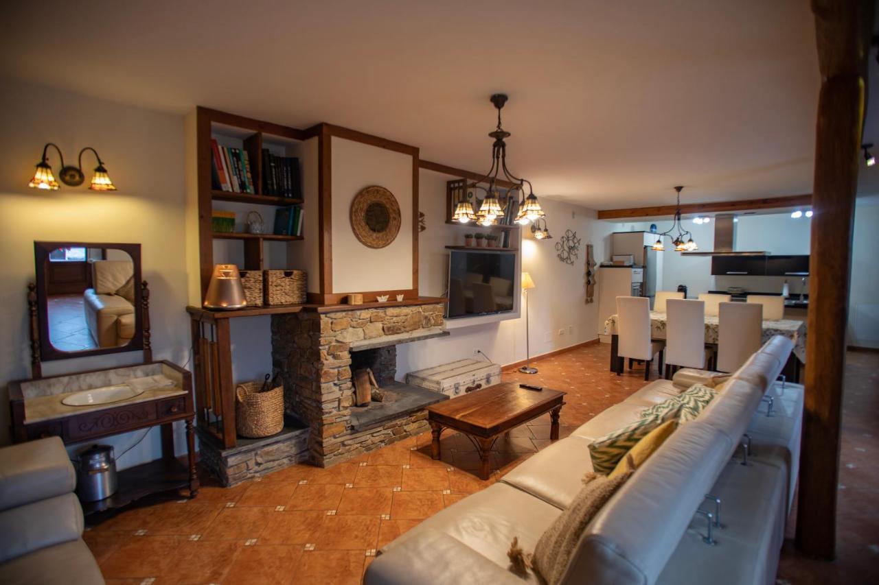 Casa Ria De Navia Guest House Екстериор снимка